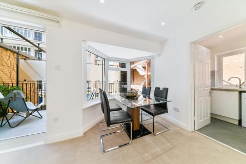 2 bedroom flat to rent, Romney Mews, Marylebone, London, W1U