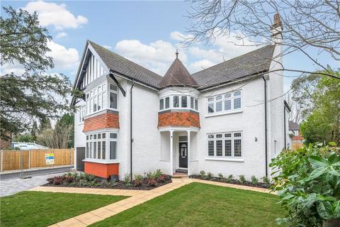 48 Cross Road, Tadworth, KT20 5ST