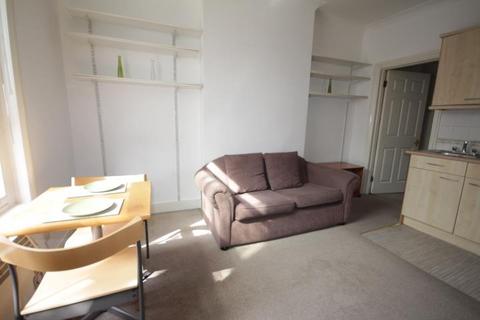 1 bedroom flat to rent, 1 Bed Acton Street, London