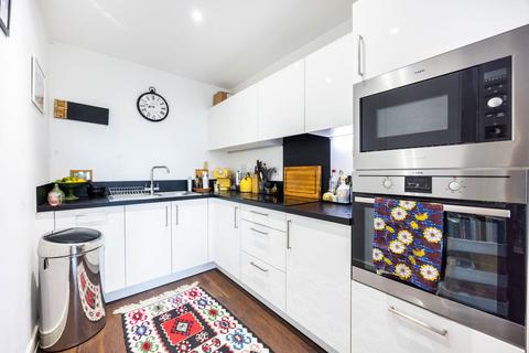 1 bedroom flat for sale, Bramwell Way, London, E16 2GS