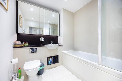 1 bedroom flat for sale, Bramwell Way, London, E16 2GS