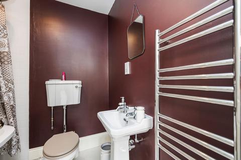 40 Boreham Avenue, London, E16 3AG