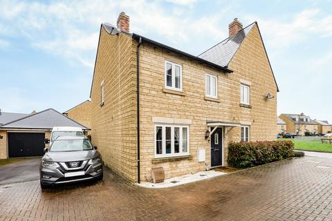 3 bedroom semi-detached house for sale, Crista Place, Carterton, Oxfordshire, OX18