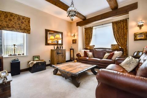 3 bedroom detached house for sale, Ouchthorpe Lane, Wakefield, West Yorkshire