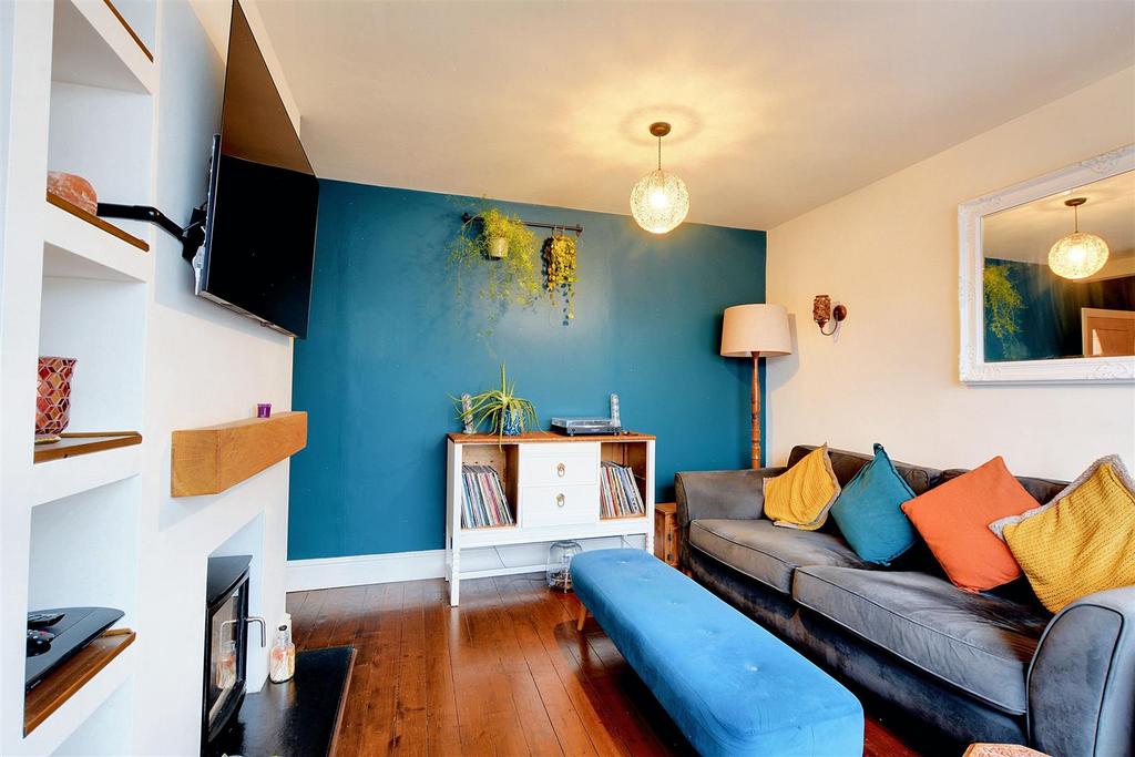 Lounge/Sitting Room