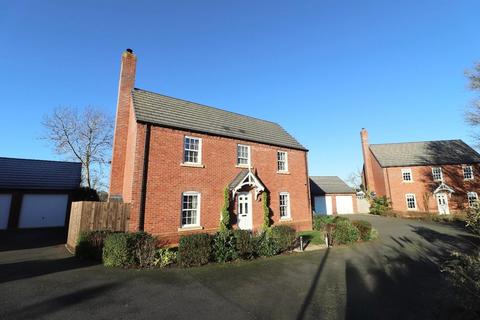 4 bedroom detached house for sale, Flore, Northampton NN7