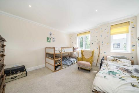 3 bedroom semi-detached house for sale, Stuart Road, London SE15