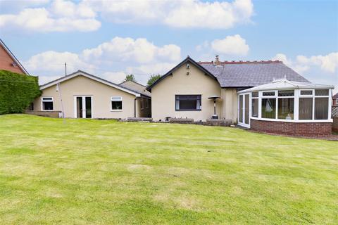 3 bedroom bungalow for sale, Glossop Street, High Spen, Rowlands Gill