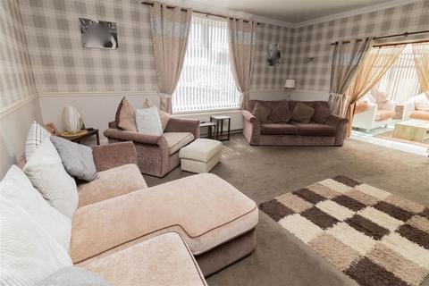 3 bedroom bungalow for sale, Glossop Street, High Spen, Rowlands Gill