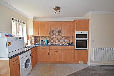 2 bedroom flat for sale, Hoxton Close, Ashford