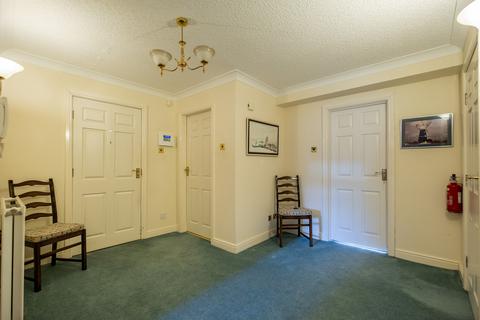 2 bedroom apartment for sale, Central Beach, Lytham St. Annes, FY8