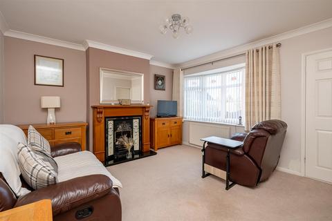 2 bedroom semi-detached bungalow for sale, Greenway, Huntington, York, YO32 9QE