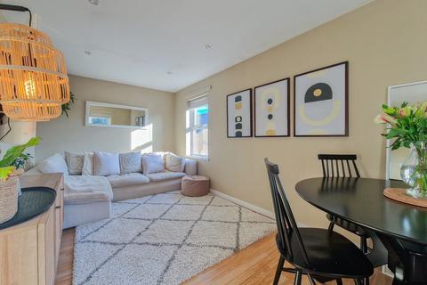 1 bedroom apartment for sale, 7 La Place Le Couteur, Grouville