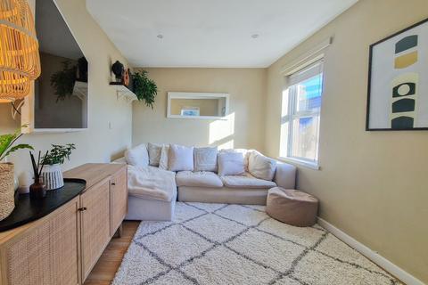 1 bedroom apartment for sale, 7 La Place Le Couteur, Grouville