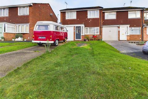 3 bedroom end of terrace house for sale, The Ridings, Chelmsford