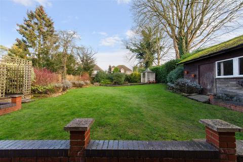 46 Sutton Lane, Banstead, SM7 3RB