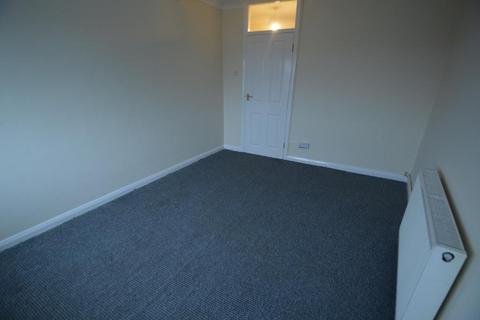 2 bedroom apartment to rent, Willow Court, Meadfield Road, Langley, Berkshire, SL3