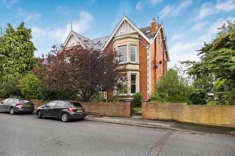 2 bedroom apartment for sale, St. Stephens Road, Cheltenham, Gloucestershire, GL51