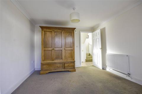 2 bedroom detached house to rent, St. Georges Road, Badshot Lea, Farnham, Surrey, GU9