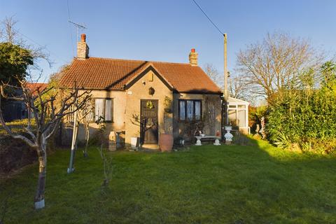 2 bedroom bungalow for sale, Burgess Road, Waterbeach