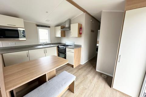 2 bedroom static caravan for sale, Carnforth Lancashire