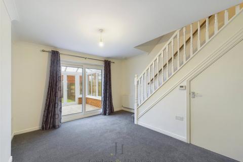 2 bedroom townhouse to rent, Callender Gardens, Frodsham WA6