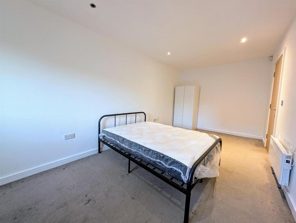 Master Bedroom.jpg