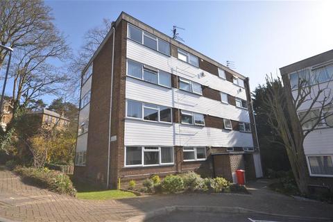 Studio to rent, Wendela Court , Harrow, Middlesex, HA1 3NB