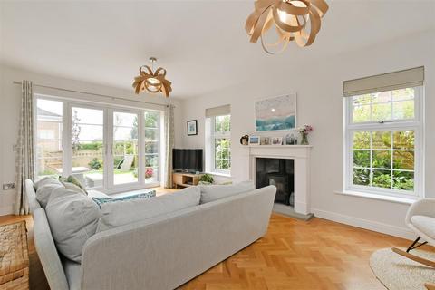 4 bedroom detached house for sale, Wentworth Avenue, Whirlow S11