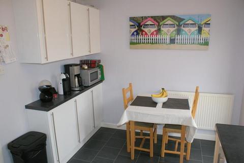 2 bedroom terraced house to rent, Goldfinch Grove,Cullompton,Devon,