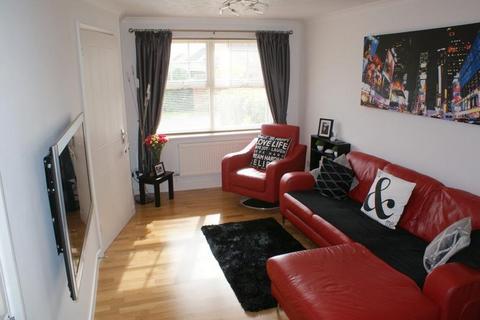 2 bedroom terraced house to rent, Goldfinch Grove,Cullompton,Devon,