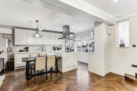 5 bedroom end of terrace house for sale, Gloucester Road, South Kensington, London