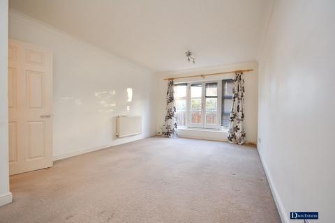 2 bedroom flat for sale, St. Kathryns Place, Deyncourt Gardens, Upminster, RM14