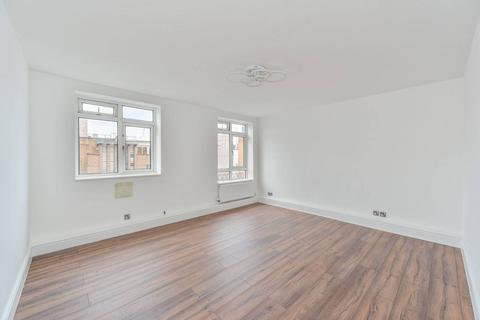 3 bedroom flat for sale, Temple Court, Nine Elms, London, SW8