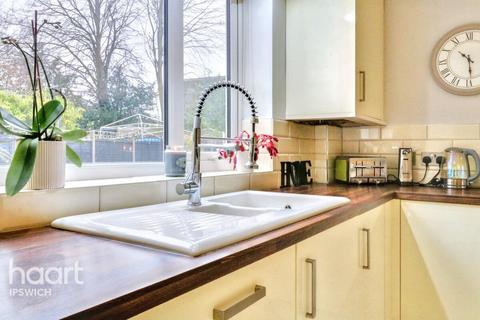 47 Conway Close, Ipswich, IP2 8PS
