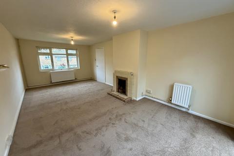 3 bedroom end of terrace house to rent, Greenway, Eastbourne BN20