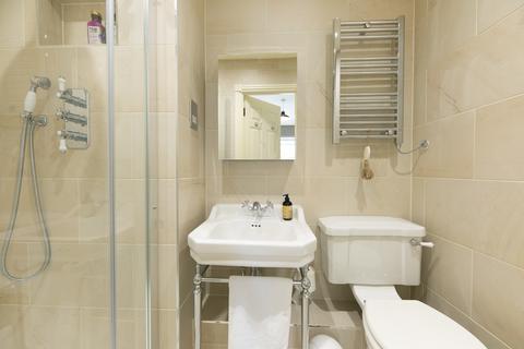 7 Belmont Mews, London, SW19 5QP