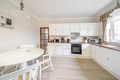 45 Heathfield, Chislehurst, BR7 6AF