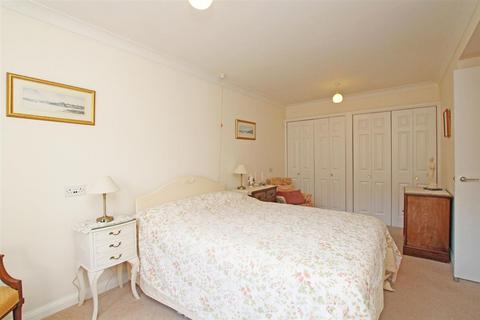 2 bedroom retirement property for sale, Chapel Street, Chichester, PO19