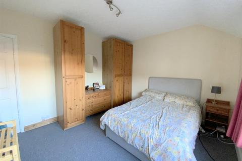 54 Grove Crescent, Grimsby, DN32 8JU