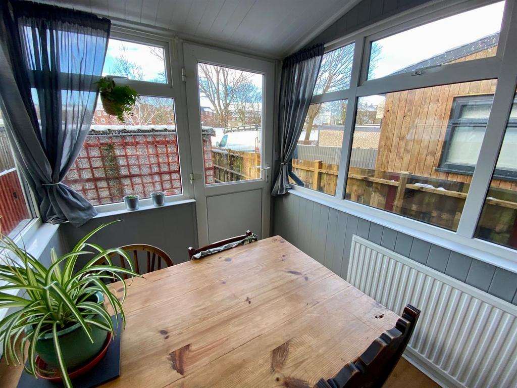 Bramleys Estate Agents - Eldon Road - Marsh (6).jp