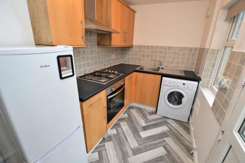 2 bedroom terraced house to rent, Garden Street, Wigston