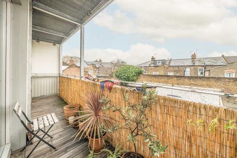 2 bedroom flat for sale, Lower Clapton Road, London E5