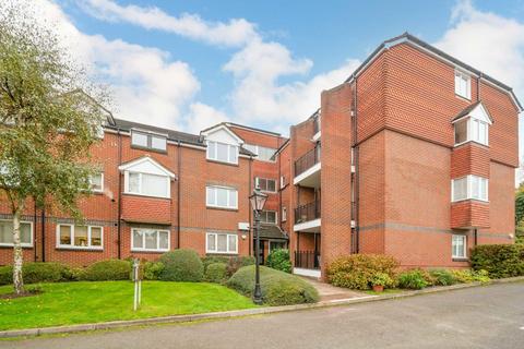 2 bedroom flat for sale, Regency Crescent, London NW4