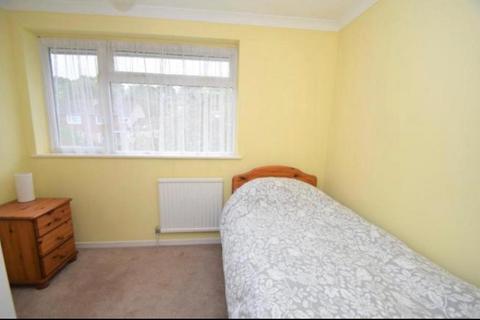 4 bedroom house to rent, Brook Close, Wokingham