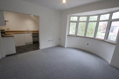 2 bedroom flat to rent, Stoneygate Road, Leicester