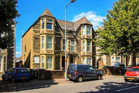 2 bedroom flat to rent, Richmond Road, Cardiff CF24