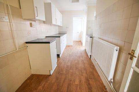 3 bedroom end of terrace house to rent, Keresley Road, Keresley CV6