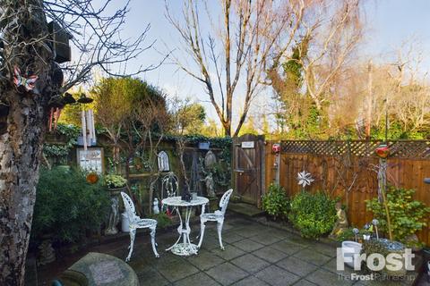 2 bedroom terraced house for sale, Yeoveney Close, Moor Lane, Staines-upon-Thames, Surrey, TW19