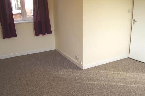 2 bedroom flat to rent, Westgate, Grantham, NG31 6LX